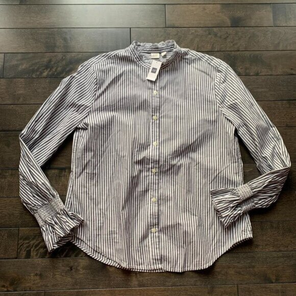 Gap Striped Button Down Shirt - new with tags - Picture 1 of 2